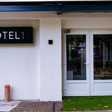 Motel1- A Megfizetheto Luxus! Dunaújváros Extérieur photo