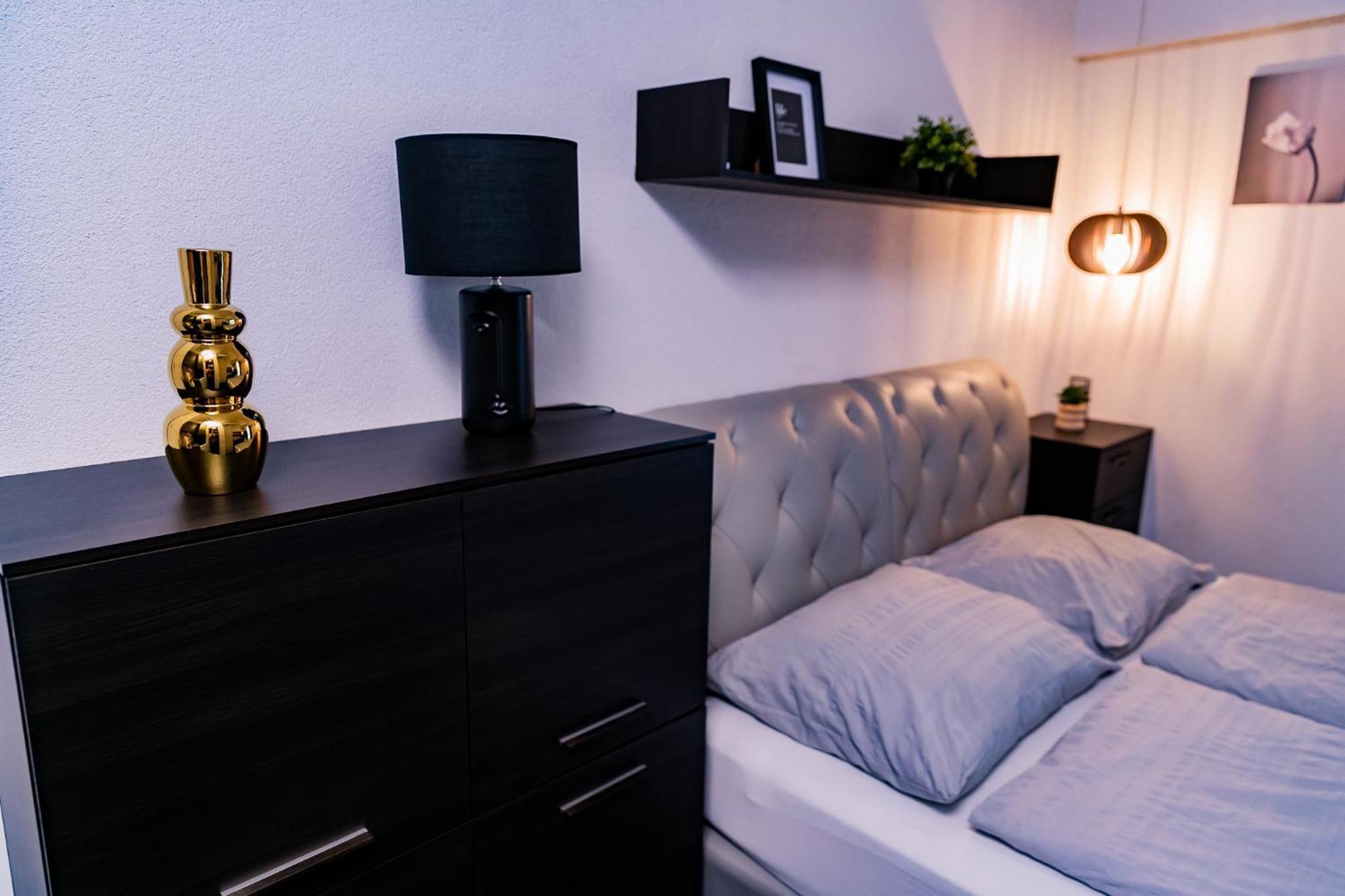 Motel1- A Megfizetheto Luxus! Dunaújváros Extérieur photo